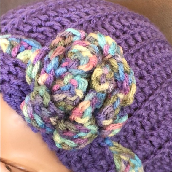 Ladies winter slouchy hat hand made with flower #350 - Picture 2 of 6